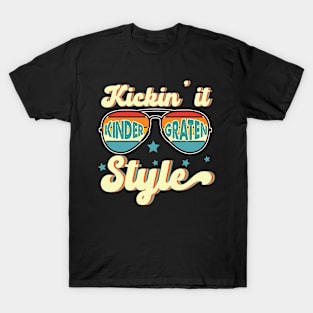 Retro Kickin It kindergarten Style Teacher Back To School Gift For Boy Girl Kids T-Shirt